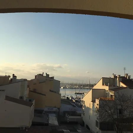 On The Port Of Cap D'agde Apartamento Agde